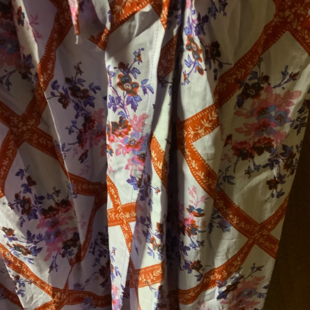 Robe - Picture 4 of 4